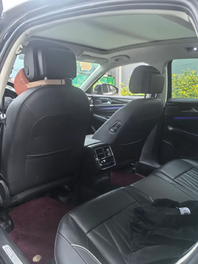 2023 Volkswagen Passat 2.0T 220HP L4 7DCT,autocango,china used car exporter,china ev exporter,chinese used car exporter,chinese used ev exporter