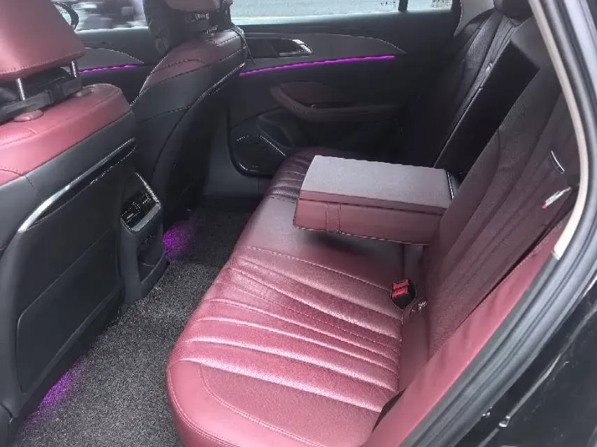 2025 HongQi H5 1.5T 169HP L4 1DHT Hybrid,autocango,china used car exporter,china ev exporter,chinese used car exporter,chinese used ev exporter