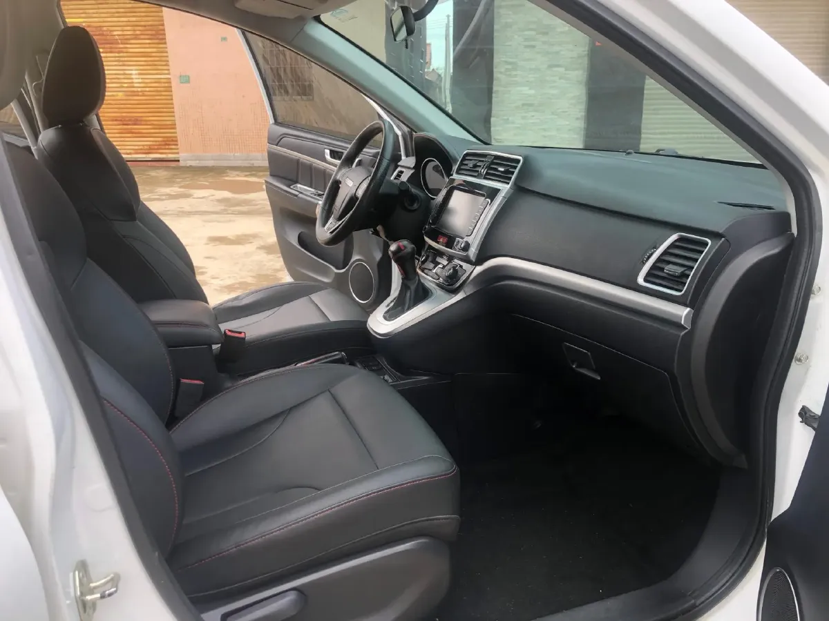 2019 Haval M6 1.5T 150HP L4 7DCT,autocango,china used car exporter,china ev exporter,chinese used car exporter,chinese used ev exporter