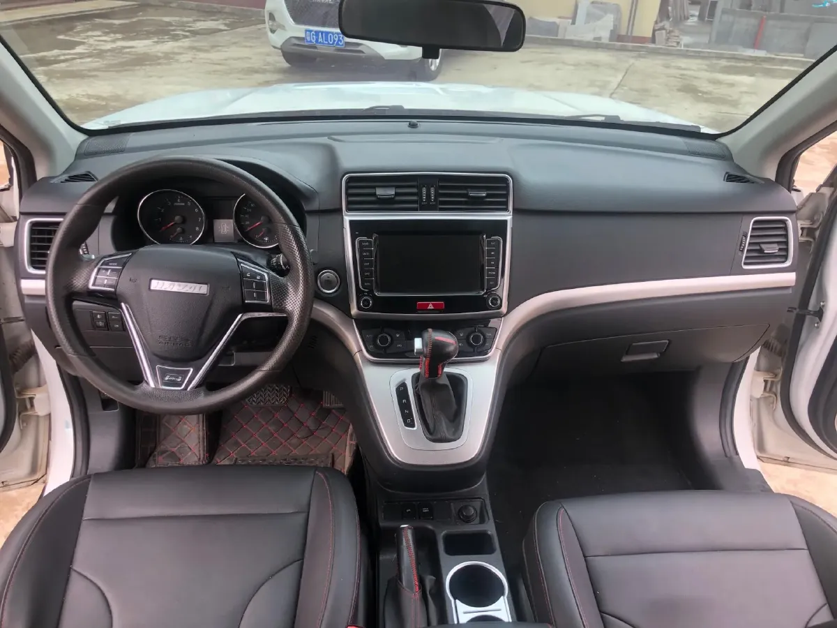 2019 Haval M6 1.5T 150HP L4 7DCT,autocango,china used car exporter,china ev exporter,chinese used car exporter,chinese used ev exporter