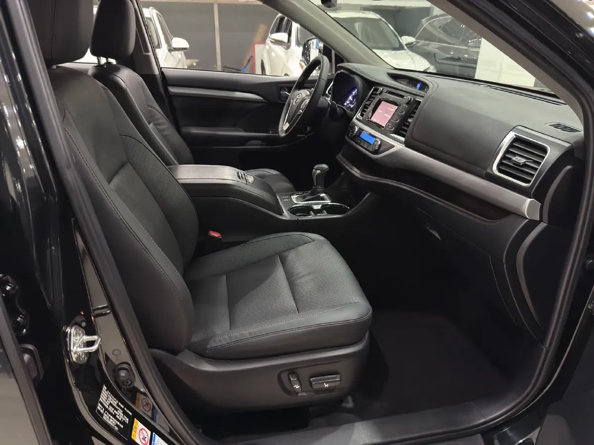 2019 Mazda CX-8 2.5L 192HP L4 6AT,autocango,china used car exporter,china ev exporter,chinese used car exporter,chinese used ev exporter