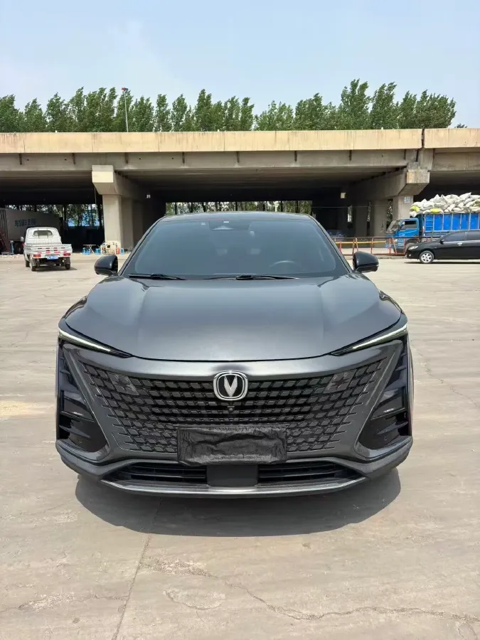 2022 ChangAn UNI-T 1.5T 188HP L4 7DCT,autocango,china used car exporter,china ev exporter,chinese used car exporter,chinese used ev exporter