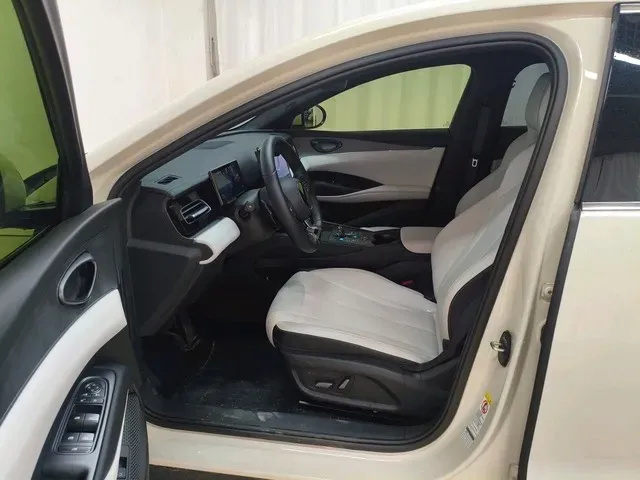 2025 BYD Seal06 1.5L 101HP L4 E-CVT PHEV 10.08KWH,autocango,china used car exporter,china ev exporter,chinese used car exporter,chinese used ev exporter