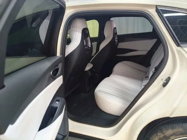 2025 BYD Seal06 1.5L 101HP L4 E-CVT PHEV 10.08KWH,autocango,china used car exporter,china ev exporter,chinese used car exporter,chinese used ev exporter