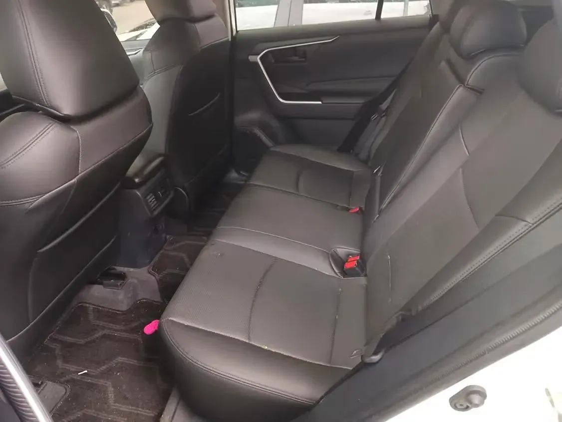 2024 Toyota RAV4 2.0L 171HP L4 CVT,autocango,china used car exporter,china ev exporter,chinese used car exporter,chinese used ev exporter