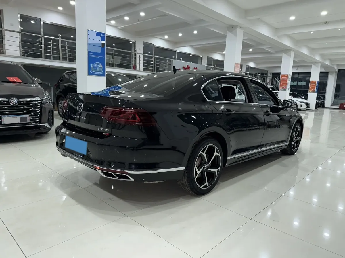 2023 Volkswagen Magotan 2.0T 186HP L4 7DCT,autocango,china used car exporter,china ev exporter,chinese used car exporter,chinese used ev exporter