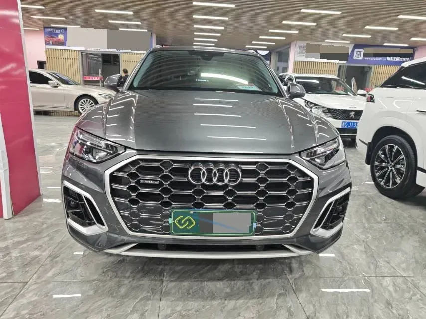 2023 Audi Q5L 2.0T 190HP L4 7DCT,autocango,china used car exporter,china ev exporter,chinese used car exporter,chinese used ev exporter