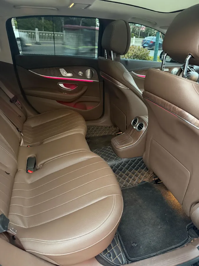 2023 Mercedes-Benz E Class 2.0T 258HP L4 9AT,autocango,china used car exporter,china ev exporter,chinese used car exporter,chinese used ev exporter