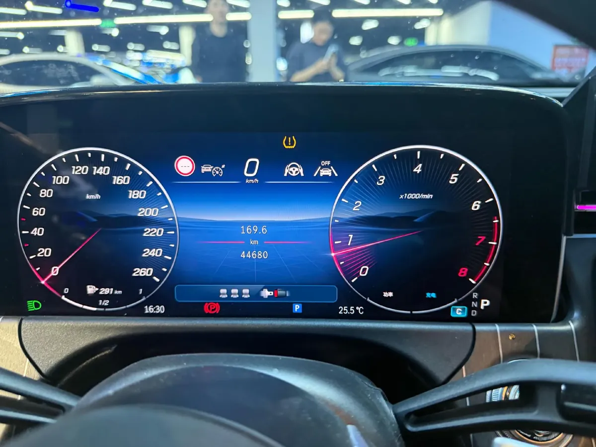 2024 Mercedes-Benz E Class 2.0T 258HP L4 9AT,autocango,china used car exporter,china ev exporter,chinese used car exporter,chinese used ev exporter