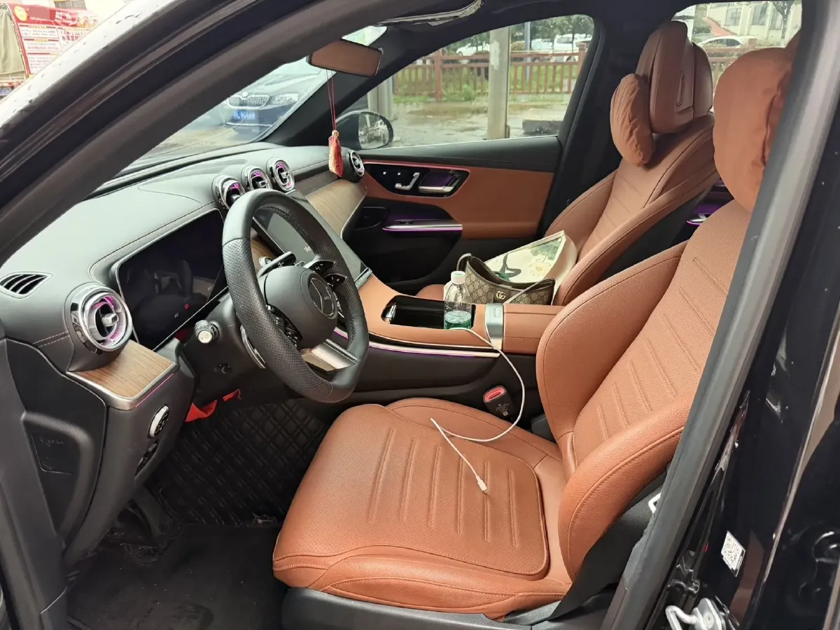 2024 Mercedes-Benz GLC Class 2.0T 258HP L4 9AT,autocango,china used car exporter,china ev exporter,chinese used car exporter,chinese used ev exporter