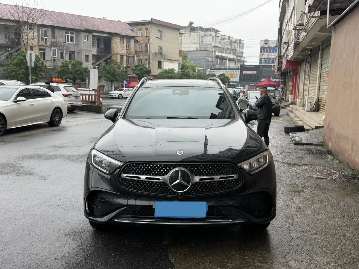 2024 Mercedes-Benz GLC Class 2.0T 258HP L4 9AT,autocango,china used car exporter,china ev exporter,chinese used car exporter,chinese used ev exporter