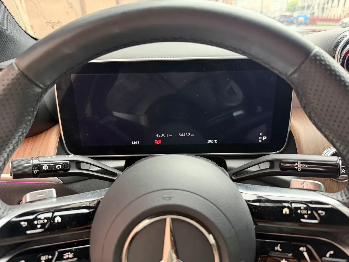 2024 Mercedes-Benz GLC Class 2.0T 258HP L4 9AT,autocango,china used car exporter,china ev exporter,chinese used car exporter,chinese used ev exporter