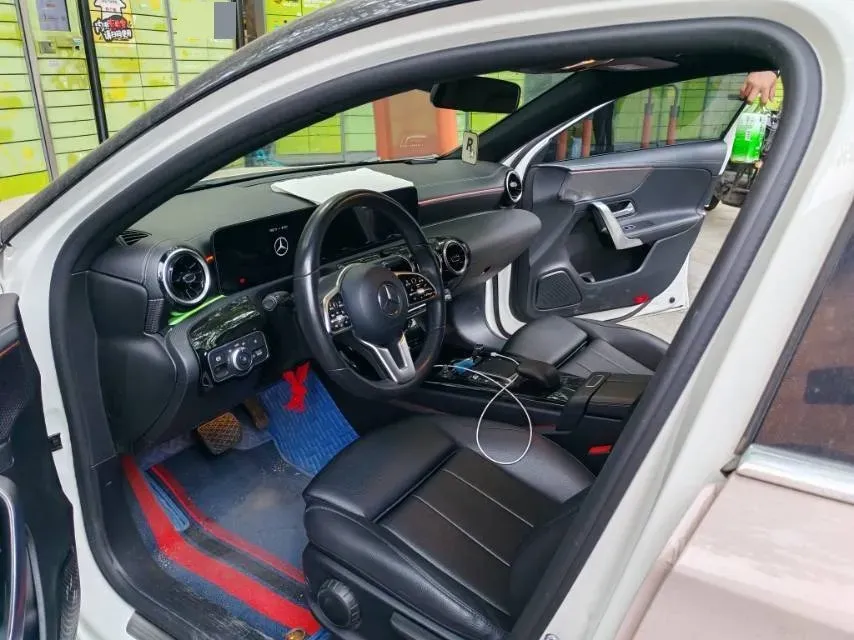 2022 Mercedes-Benz A Class 1.3T 163HP L4 7DCT,autocango,china used car exporter,china ev exporter,chinese used car exporter,chinese used ev exporter