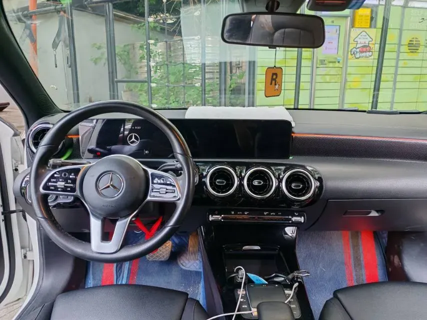 2022 Mercedes-Benz A Class 1.3T 163HP L4 7DCT,autocango,china used car exporter,china ev exporter,chinese used car exporter,chinese used ev exporter