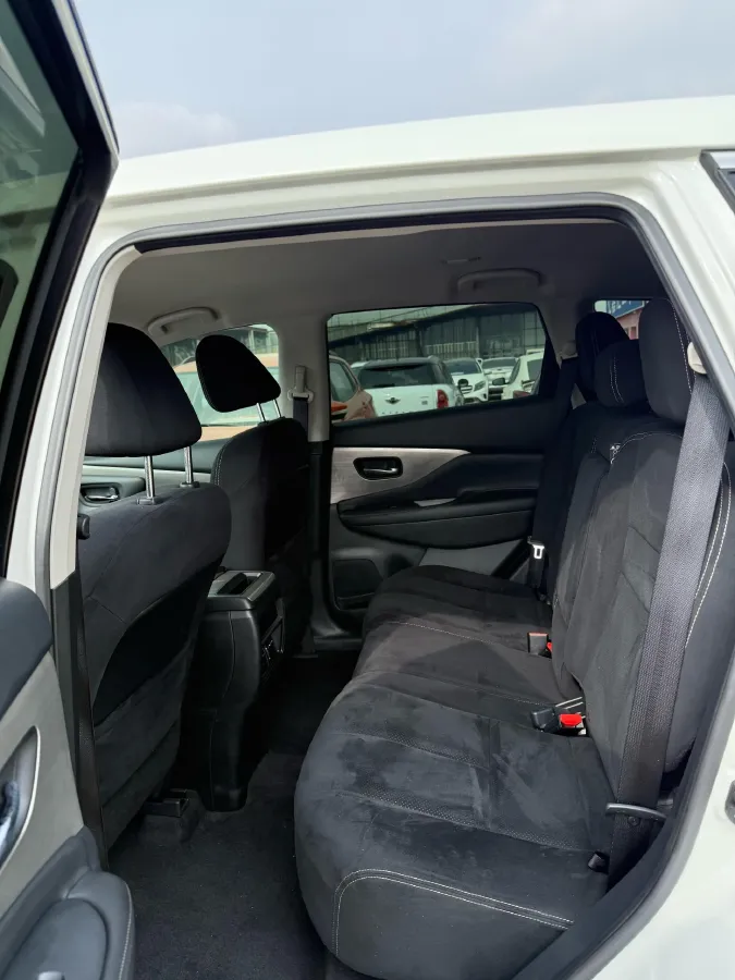 2021 Nissan Murano 2.5L 186HP L4 CVT,autocango,china used car exporter,china ev exporter,chinese used car exporter,chinese used ev exporter