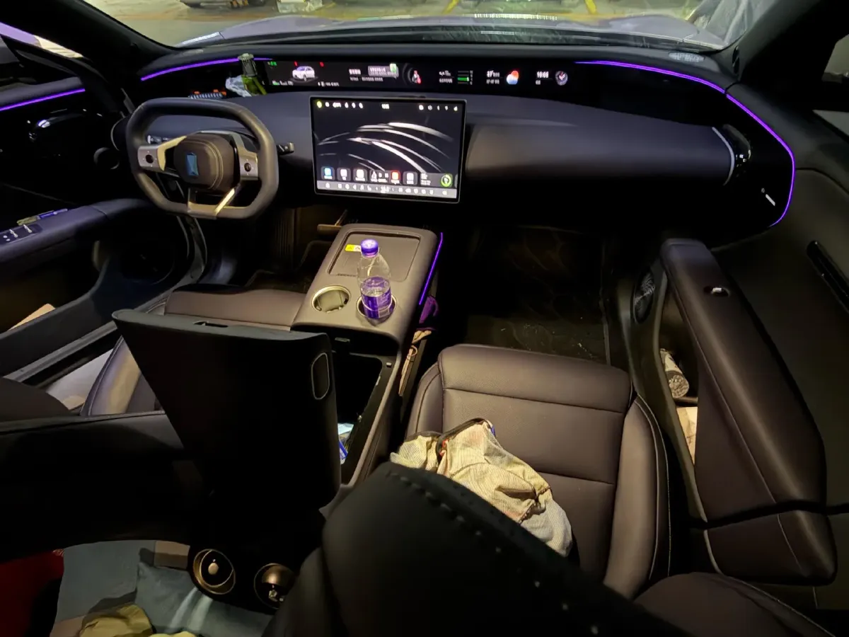 2026 Avatr 07 BEV,autocango,china used car exporter,china ev exporter,chinese used car exporter,chinese used ev exporter