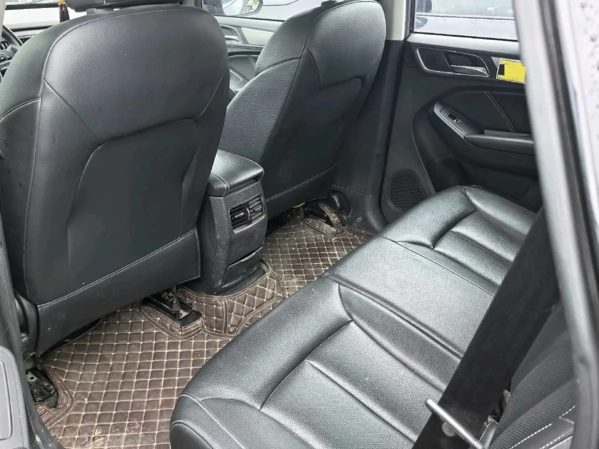 2020 Dongfeng YuFeng P16 2.4T 218HP L4 6MT,autocango,china used car exporter,china ev exporter,chinese used car exporter,chinese used ev exporter