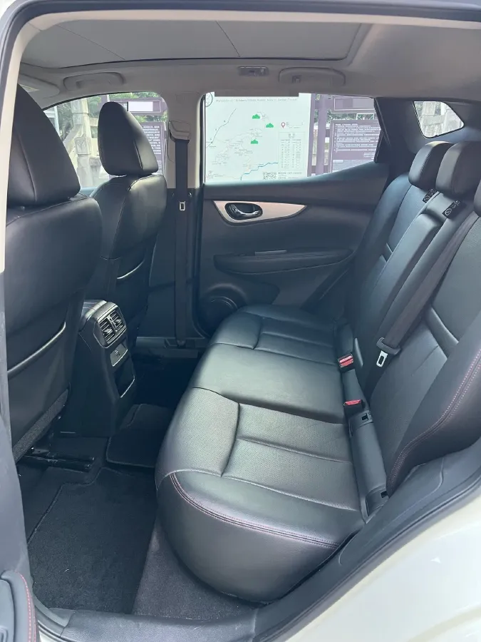 2022 Nissan Qashqai 2.0L 151HP L4 CVT,autocango,china used car exporter,china ev exporter,chinese used car exporter,chinese used ev exporter