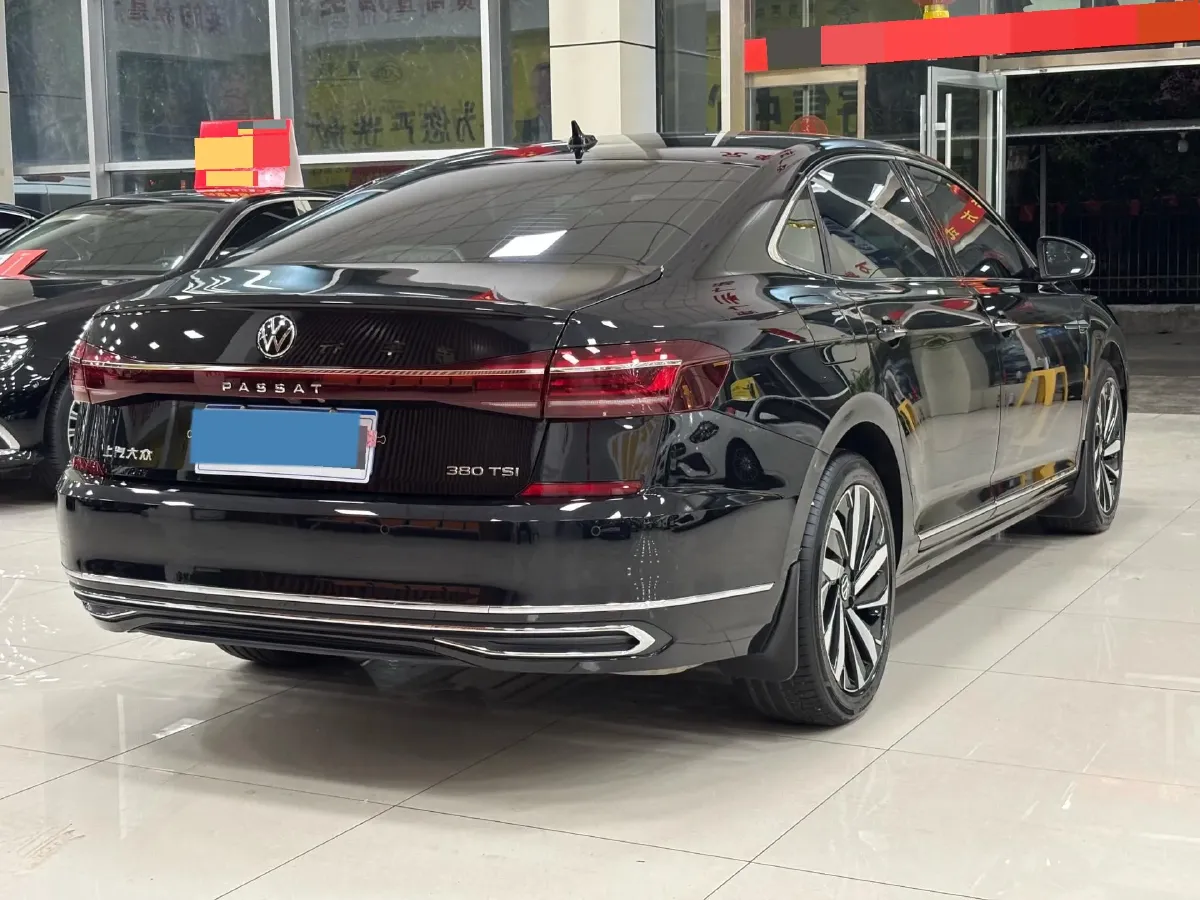 2025 Volkswagen Passat 2.0T 220HP L4 7DCT,autocango,china used car exporter,china ev exporter,chinese used car exporter,chinese used ev exporter