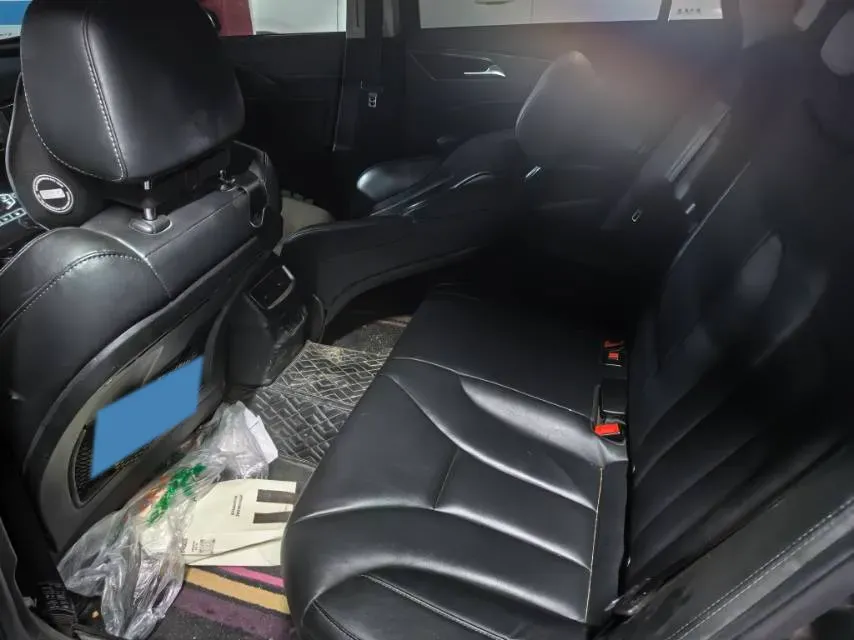 2020 HongQi H5 1.5T 169HP L4 7DCT,autocango,china used car exporter,china ev exporter,chinese used car exporter,chinese used ev exporter