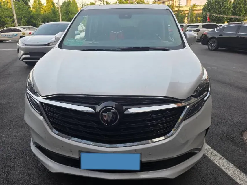 2022 Buick GL8 2.0T 237HP L4 9AT,autocango,china used car exporter,china ev exporter,chinese used car exporter,chinese used ev exporter