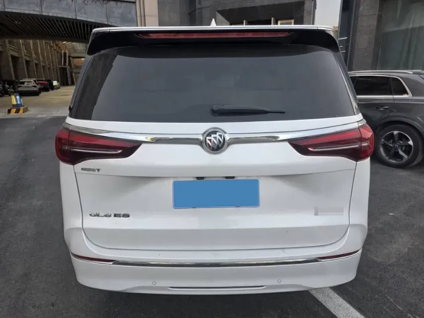 2022 Buick GL8 2.0T 237HP L4 9AT,autocango,china used car exporter,china ev exporter,chinese used car exporter,chinese used ev exporter