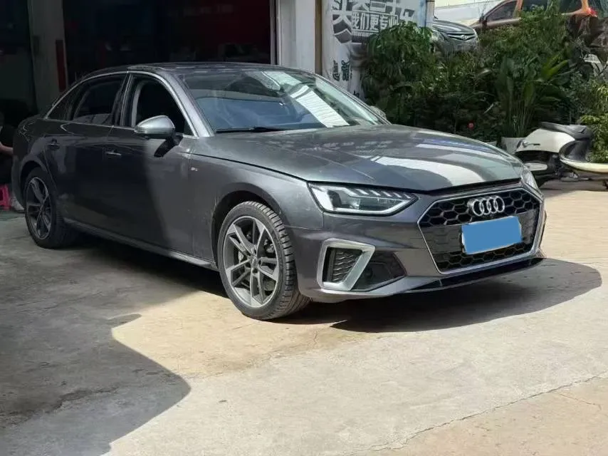 2020 Audi A4L 2.0T 190HP L4 7DCT,autocango,china used car exporter,china ev exporter,chinese used car exporter,chinese used ev exporter