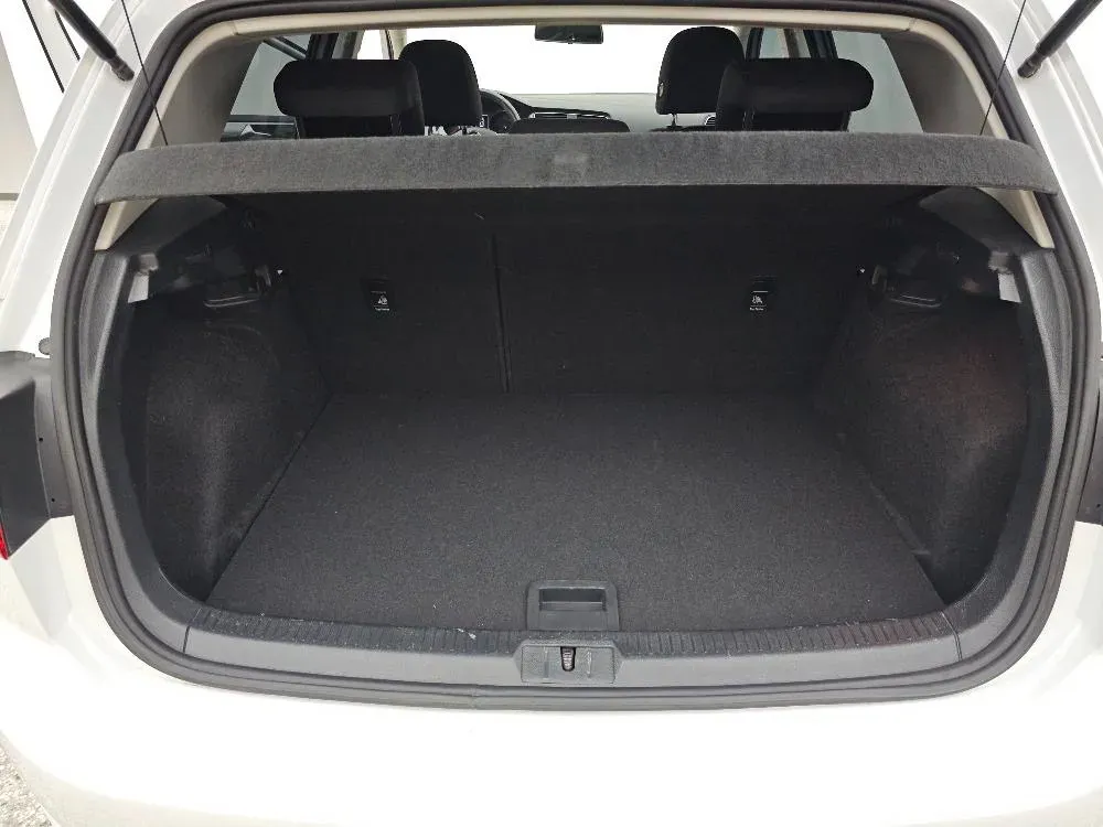 2020 Volkswagen Golf 1.2T 116HP L4 7DCT,autocango,china used car exporter,china ev exporter,chinese used car exporter,chinese used ev exporter