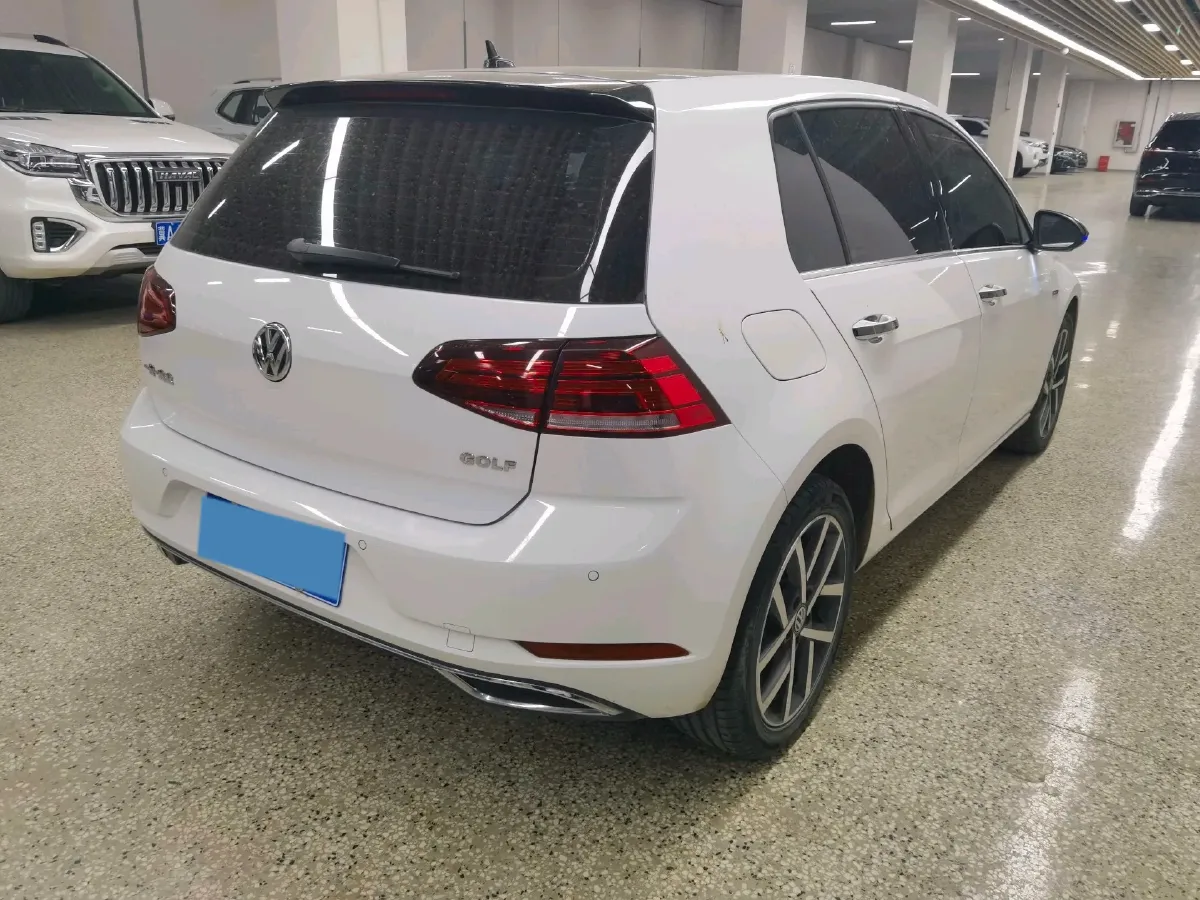 2020 Volkswagen Golf 1.2T 116HP L4 7DCT,autocango,china used car exporter,china ev exporter,chinese used car exporter,chinese used ev exporter