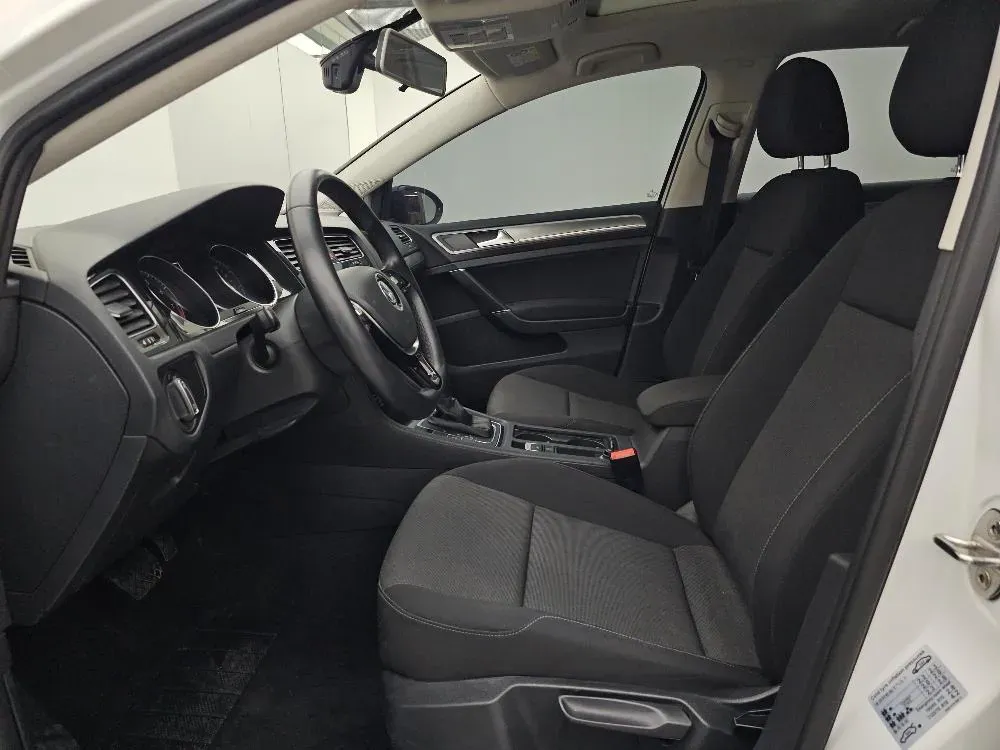 2020 Volkswagen Golf 1.2T 116HP L4 7DCT,autocango,china used car exporter,china ev exporter,chinese used car exporter,chinese used ev exporter