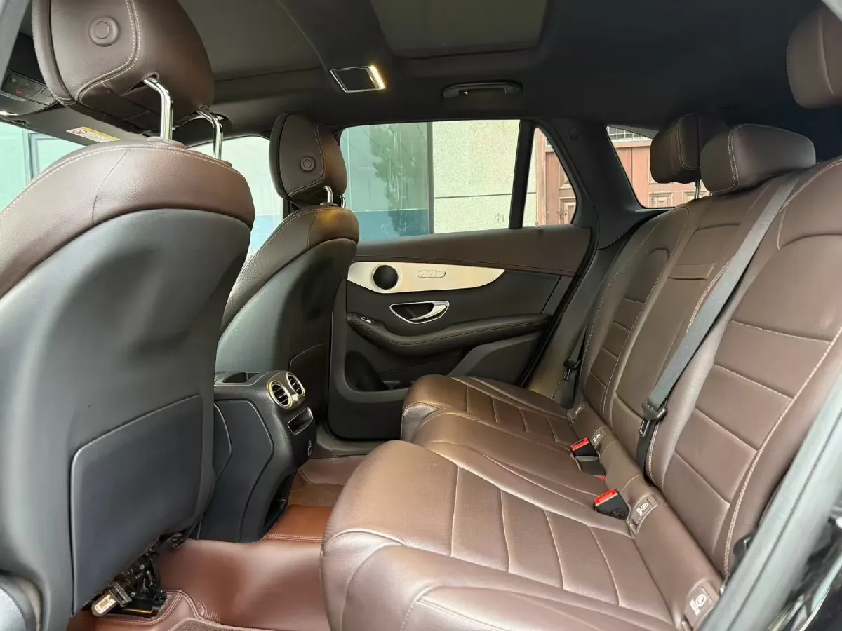 2022 Mercedes-Benz GLC Class 2.0T 197HP L4 9AT,autocango,china used car exporter,china ev exporter,chinese used car exporter,chinese used ev exporter