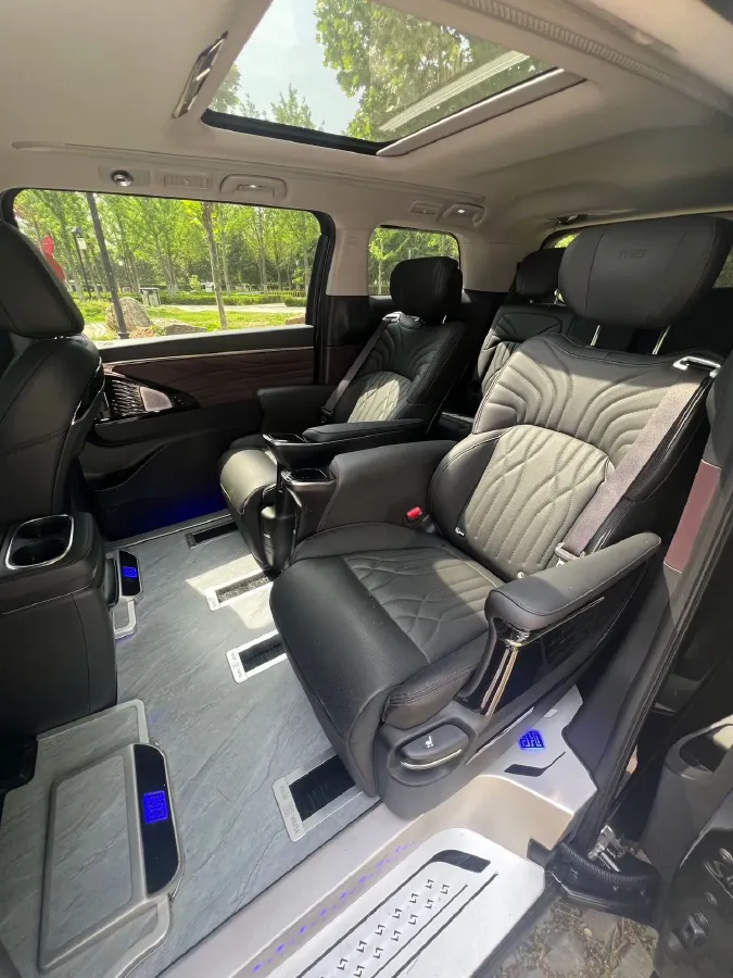 2024 GAC Trumpchi M8 2.0T 190HP L4 2DHT Hybrid,autocango,china used car exporter,china ev exporter,chinese used car exporter,chinese used ev exporter