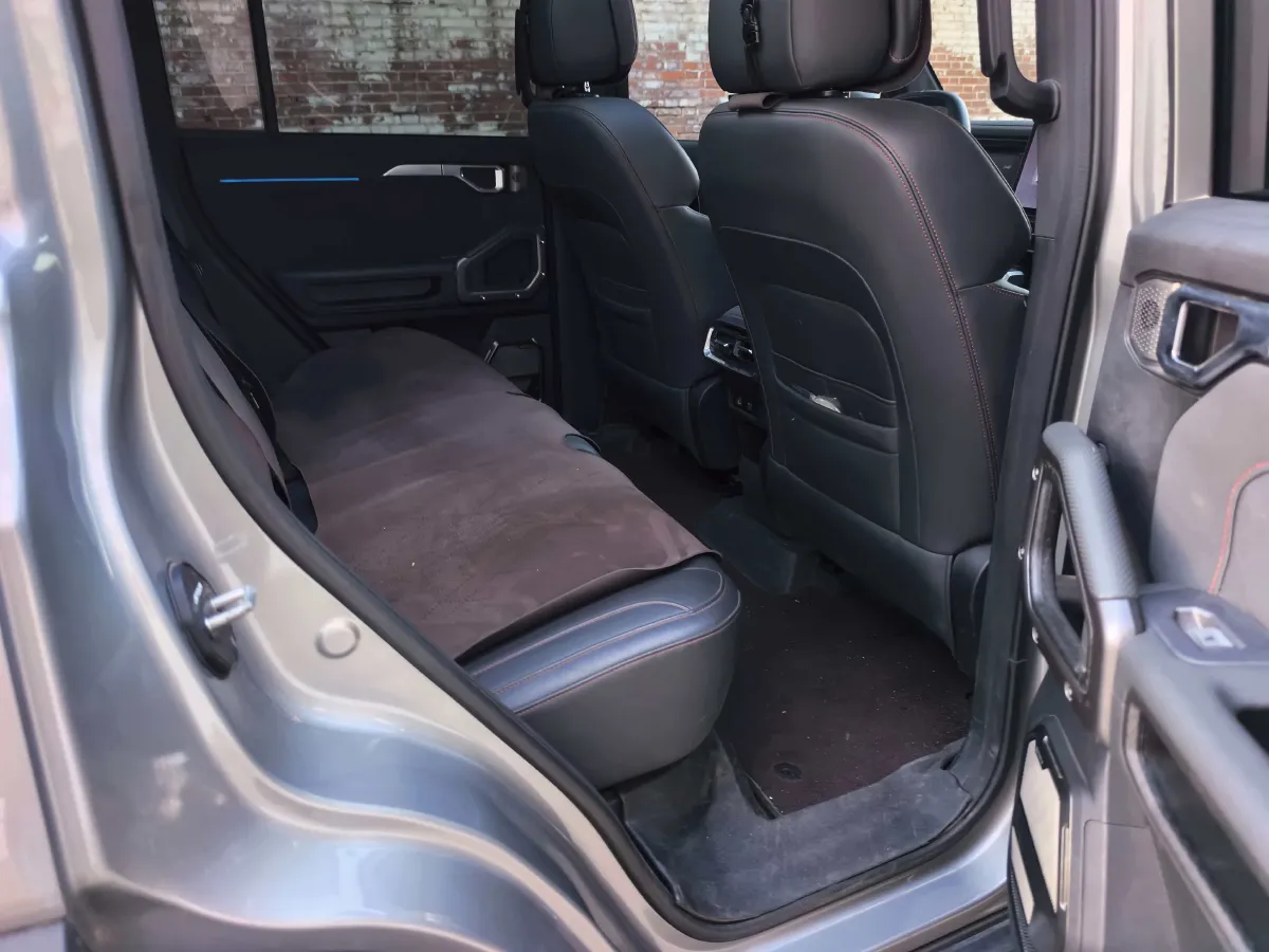 2023 Jetour Traveller 2.0T 254HP L4 7DCT,autocango,china used car exporter,china ev exporter,chinese used car exporter,chinese used ev exporter