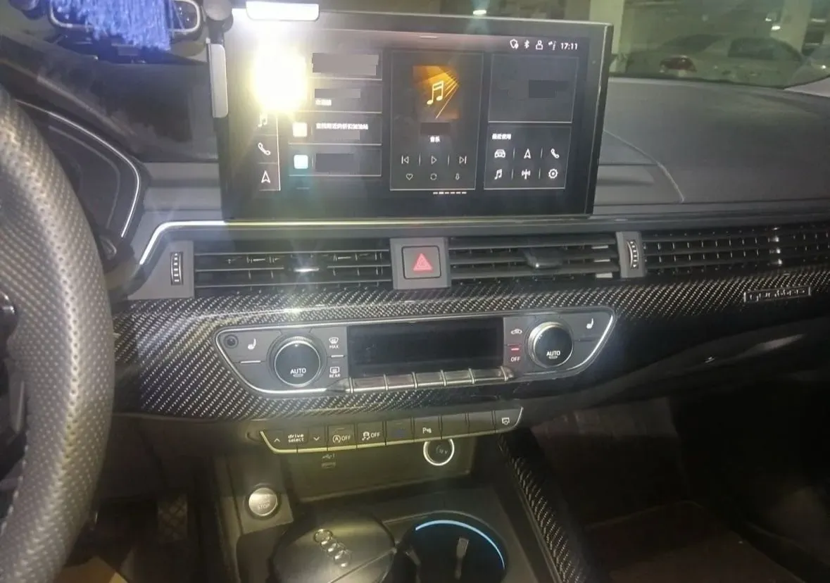 2022 Audi A4L 2.0T 190HP L4 7DCT,autocango,china used car exporter,china ev exporter,chinese used car exporter,chinese used ev exporter