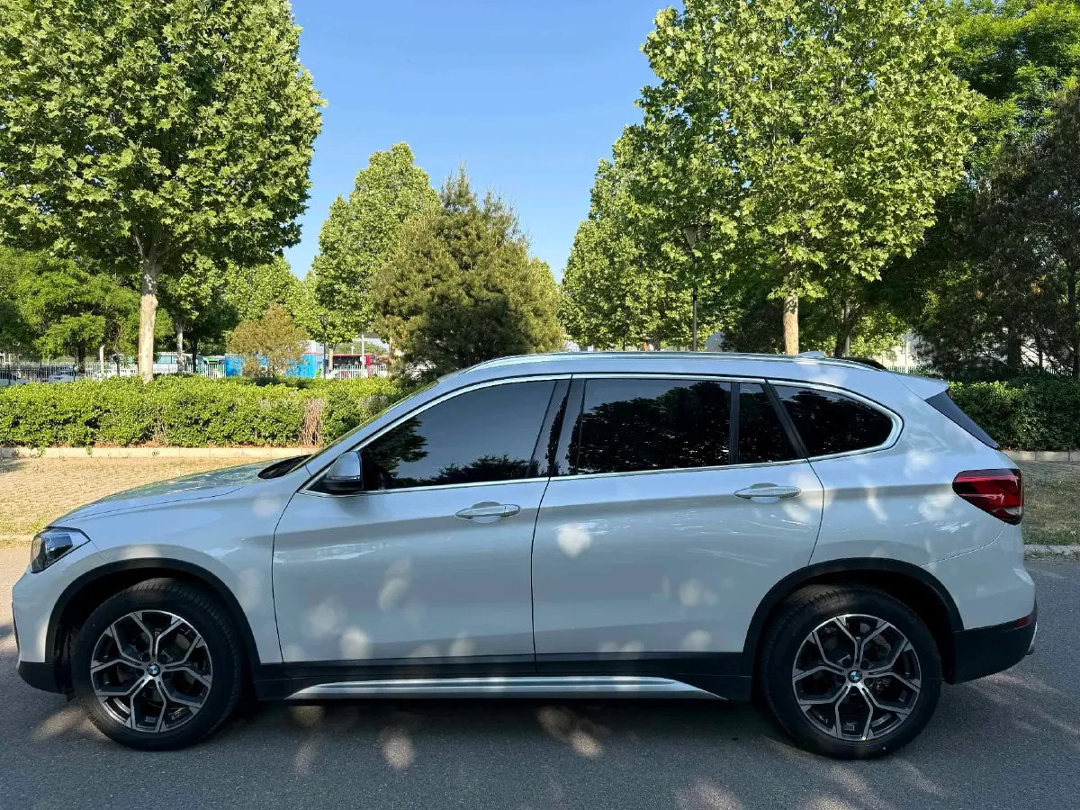 2022 BMW X1 1.5T 140HP L3 7DCT,autocango,china used car exporter,china ev exporter,chinese used car exporter,chinese used ev exporter
