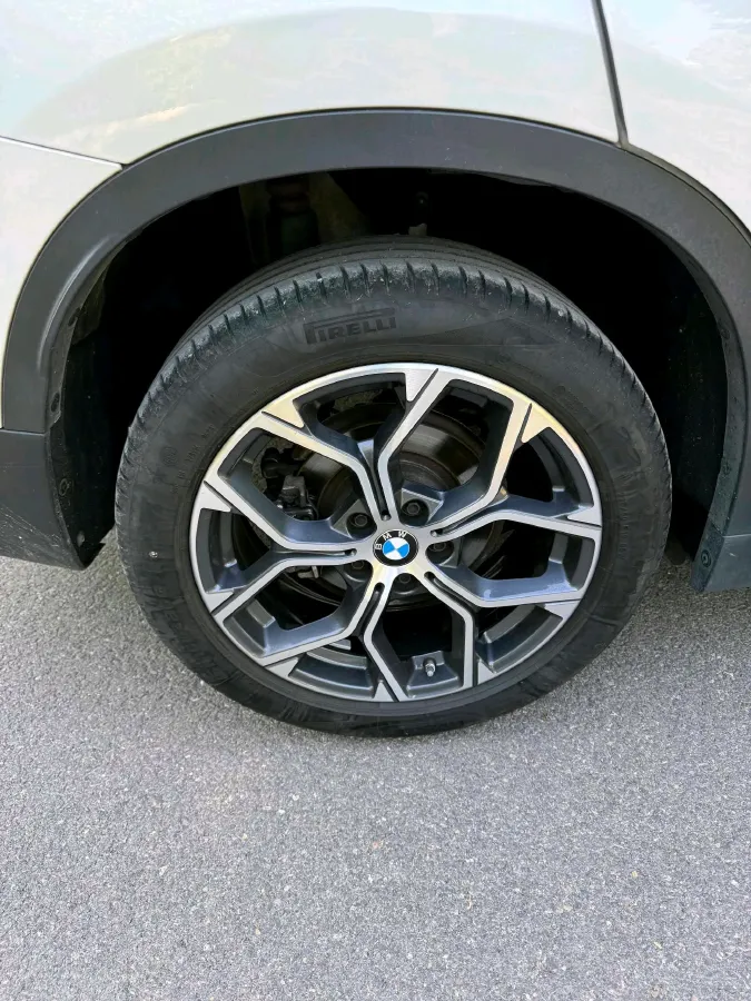 2022 BMW X1 1.5T 140HP L3 7DCT,autocango,china used car exporter,china ev exporter,chinese used car exporter,chinese used ev exporter