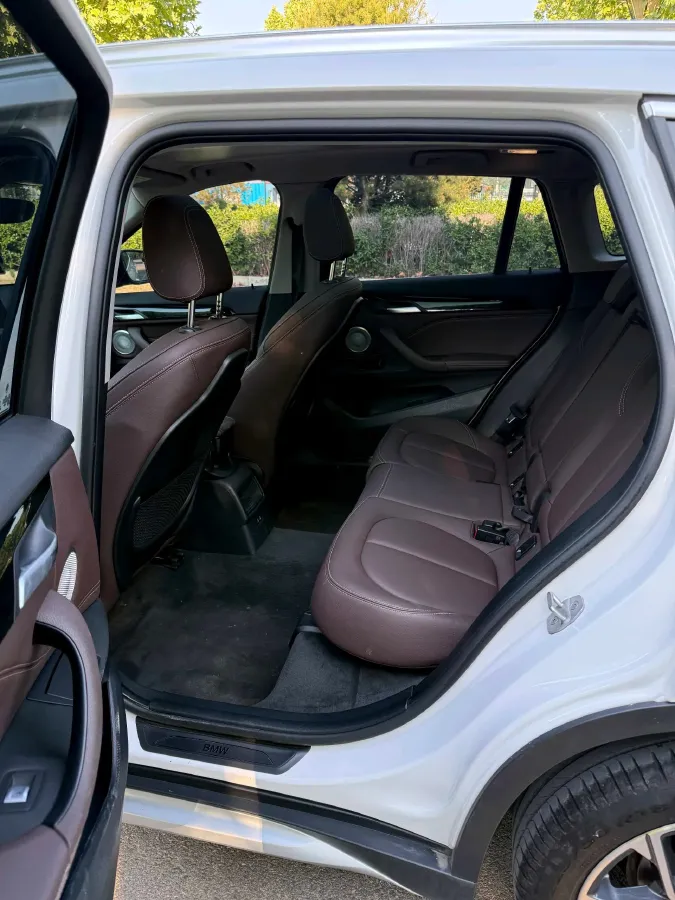 2022 BMW X1 1.5T 140HP L3 7DCT,autocango,china used car exporter,china ev exporter,chinese used car exporter,chinese used ev exporter