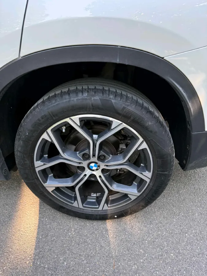 2022 BMW X1 1.5T 140HP L3 7DCT,autocango,china used car exporter,china ev exporter,chinese used car exporter,chinese used ev exporter