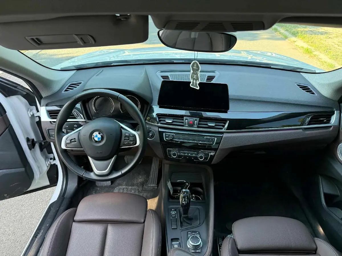 2022 BMW X1 1.5T 140HP L3 7DCT,autocango,china used car exporter,china ev exporter,chinese used car exporter,chinese used ev exporter