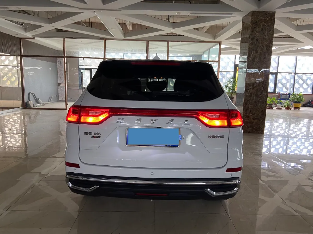 2021 Haval M6 1.5T 150HP L4 7DCT,autocango,china used car exporter,china ev exporter,chinese used car exporter,chinese used ev exporter