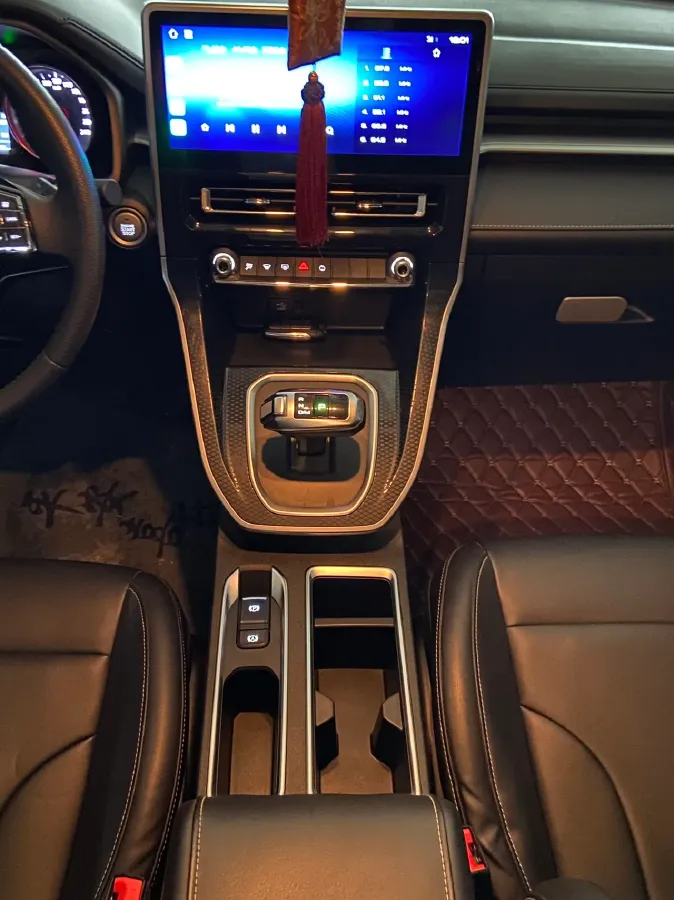 2021 Haval M6 1.5T 150HP L4 7DCT,autocango,china used car exporter,china ev exporter,chinese used car exporter,chinese used ev exporter