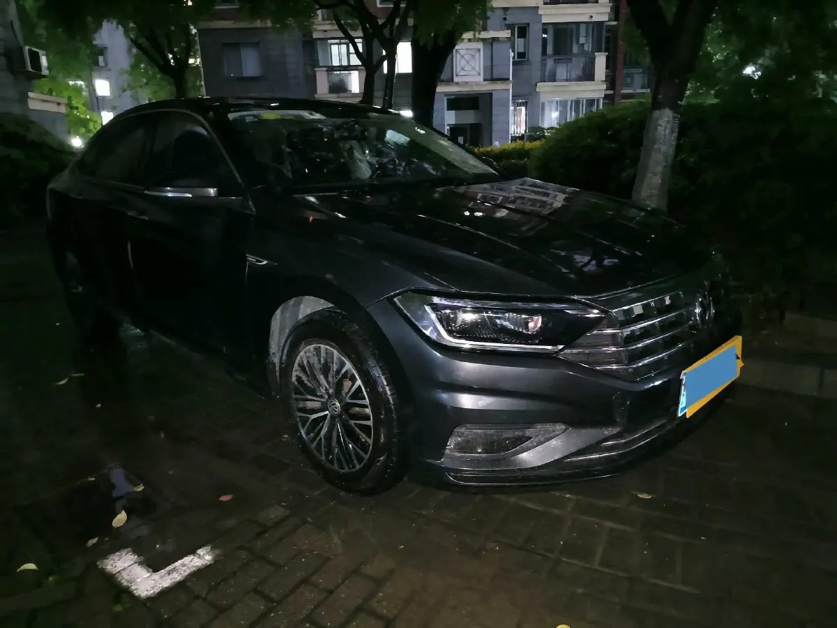 2019 Jeep Renegade 1.3T 173HP L4 7DCT,autocango,china used car exporter,china ev exporter,chinese used car exporter,chinese used ev exporter