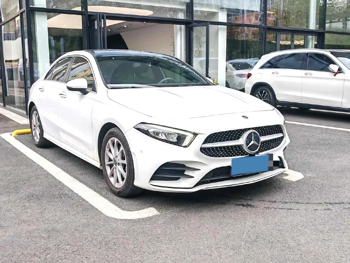 2020 Mercedes-Benz A Class 1.3T 163HP L4 7DCT,autocango,china used car exporter,china ev exporter,chinese used car exporter,chinese used ev exporter
