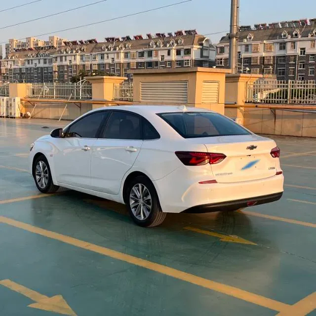 2021 Chevrolet Monza 1.5L 113HP L4 6AT,autocango,china used car exporter,china ev exporter,chinese used car exporter,chinese used ev exporter