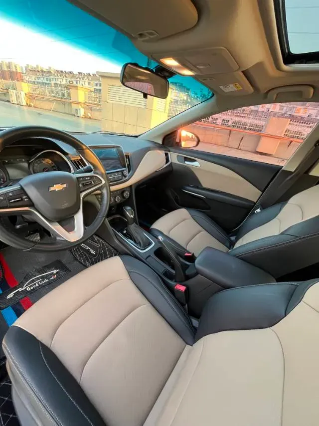 2021 Chevrolet Monza 1.5L 113HP L4 6AT,autocango,china used car exporter,china ev exporter,chinese used car exporter,chinese used ev exporter