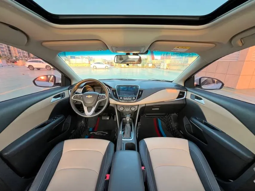 2021 Chevrolet Monza 1.5L 113HP L4 6AT,autocango,china used car exporter,china ev exporter,chinese used car exporter,chinese used ev exporter