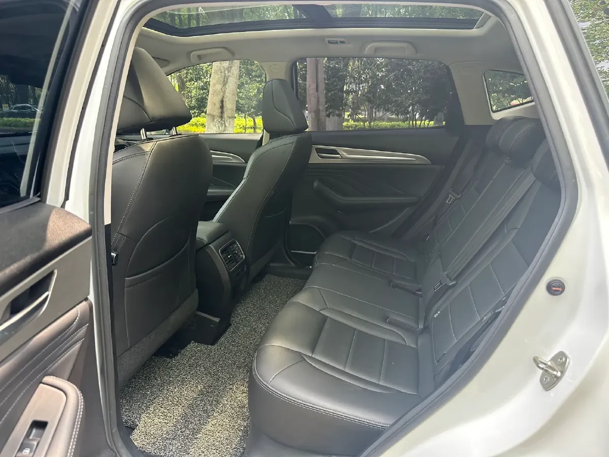 2020 Haval F7 2.0T 224HP L4 7DCT,autocango,china used car exporter,china ev exporter,chinese used car exporter,chinese used ev exporter