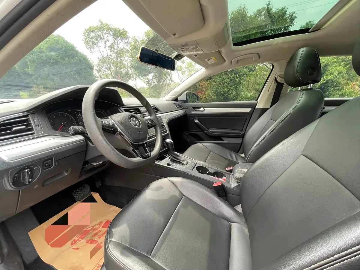 2019 Volkswagen T-Cross 1.4T 150HP L4 7DCT,autocango,china used car exporter,china ev exporter,chinese used car exporter,chinese used ev exporter