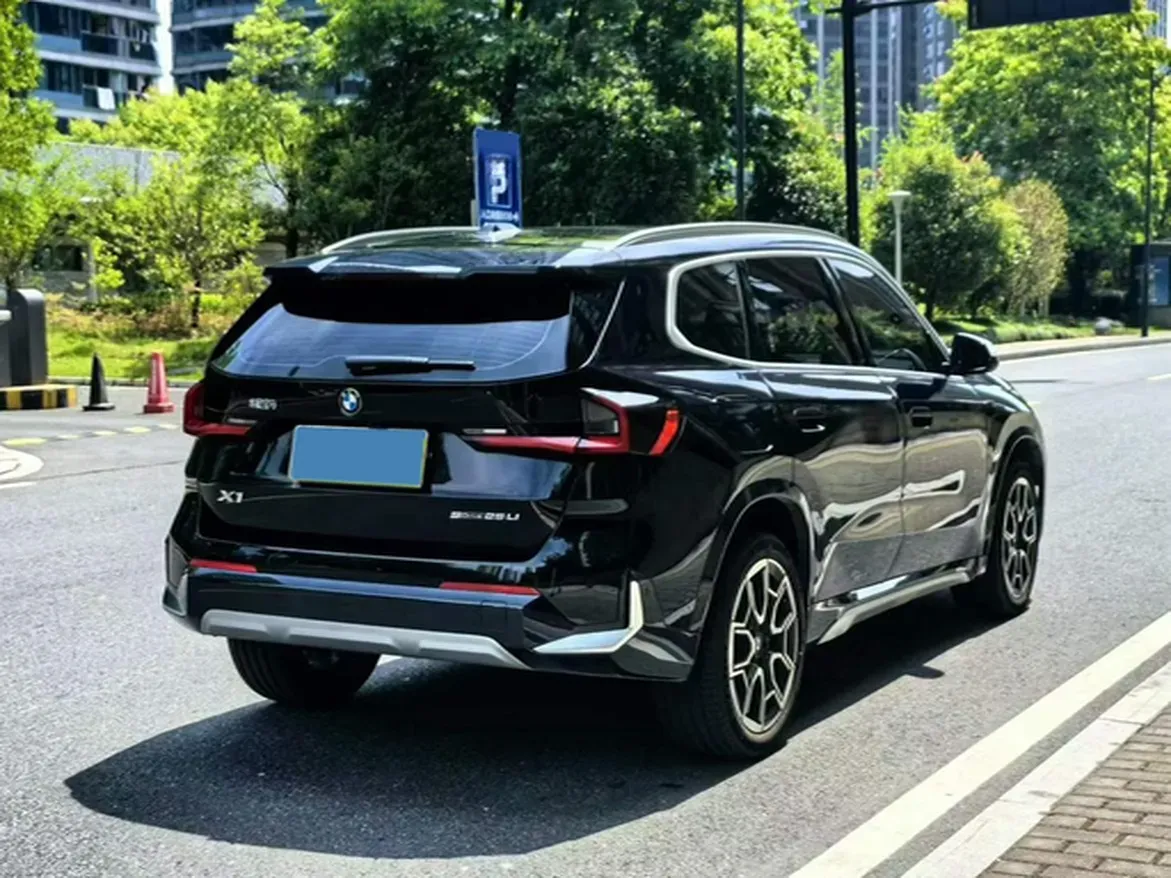 2024 BMW X1 2.0T 204HP L4 7DCT,autocango,china used car exporter,china ev exporter,chinese used car exporter,chinese used ev exporter