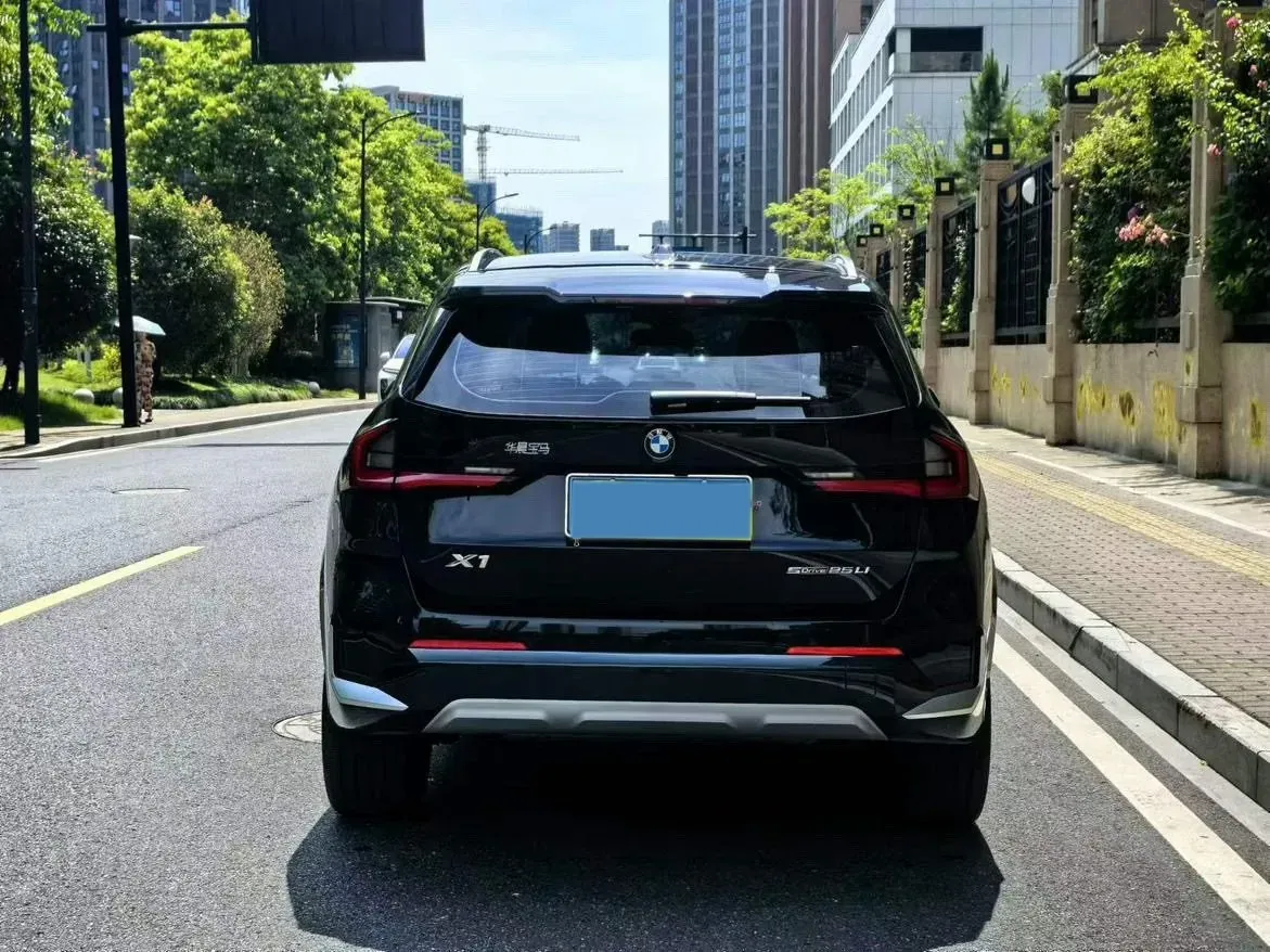 2024 BMW X1 2.0T 204HP L4 7DCT,autocango,china used car exporter,china ev exporter,chinese used car exporter,chinese used ev exporter
